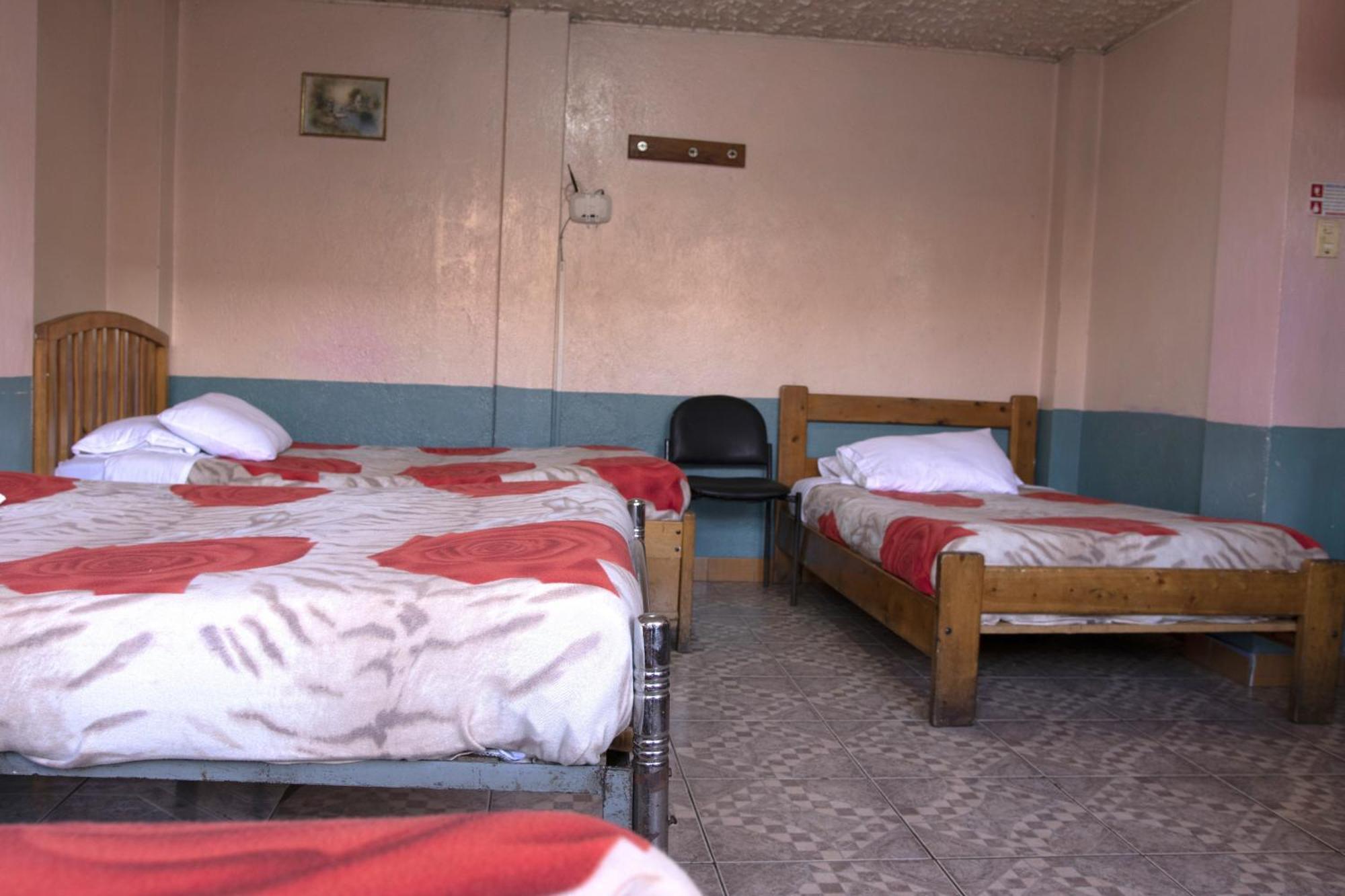Hostal Carlos Luis 基多 外观 照片