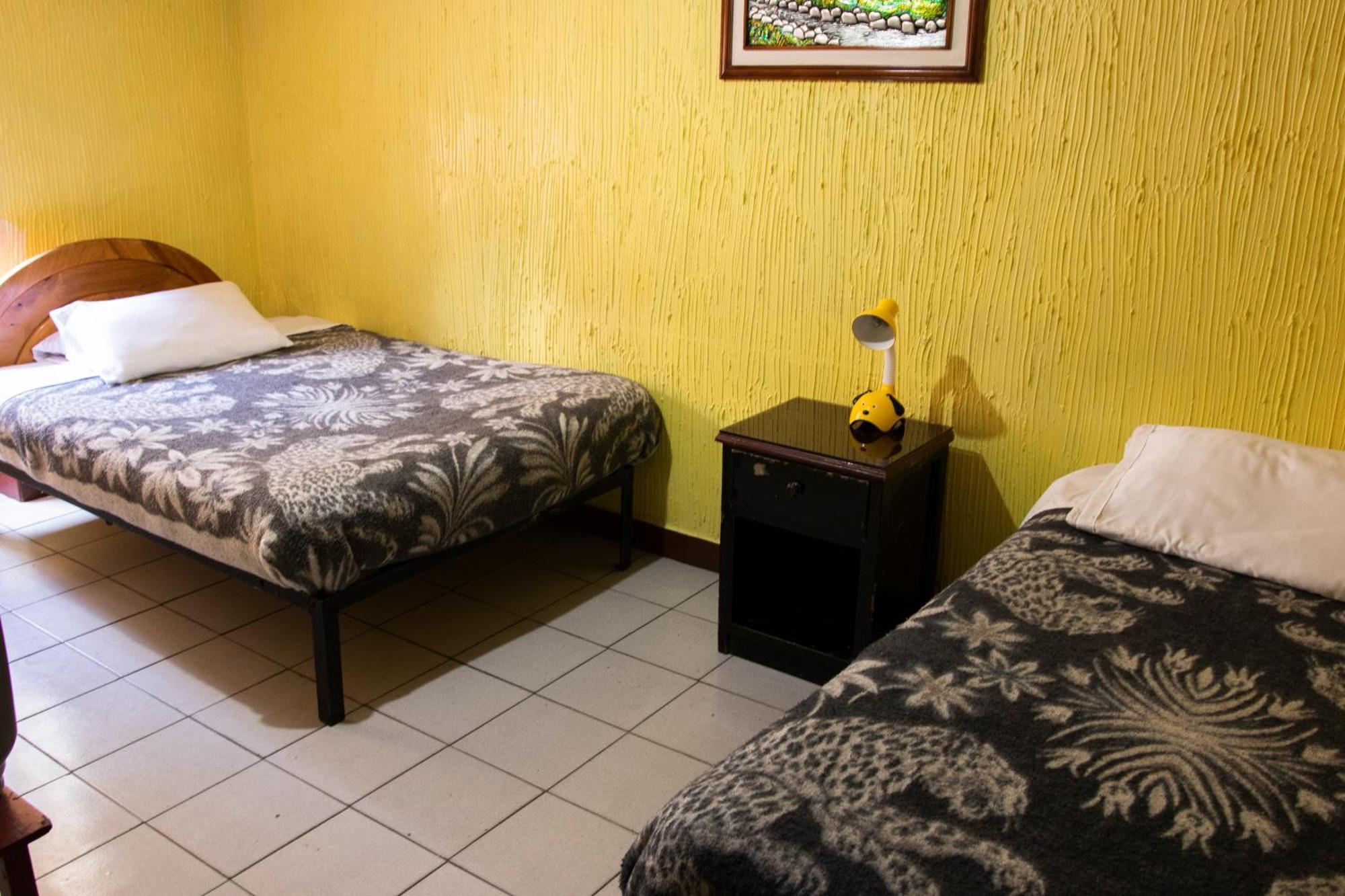 Hostal Carlos Luis 基多 外观 照片